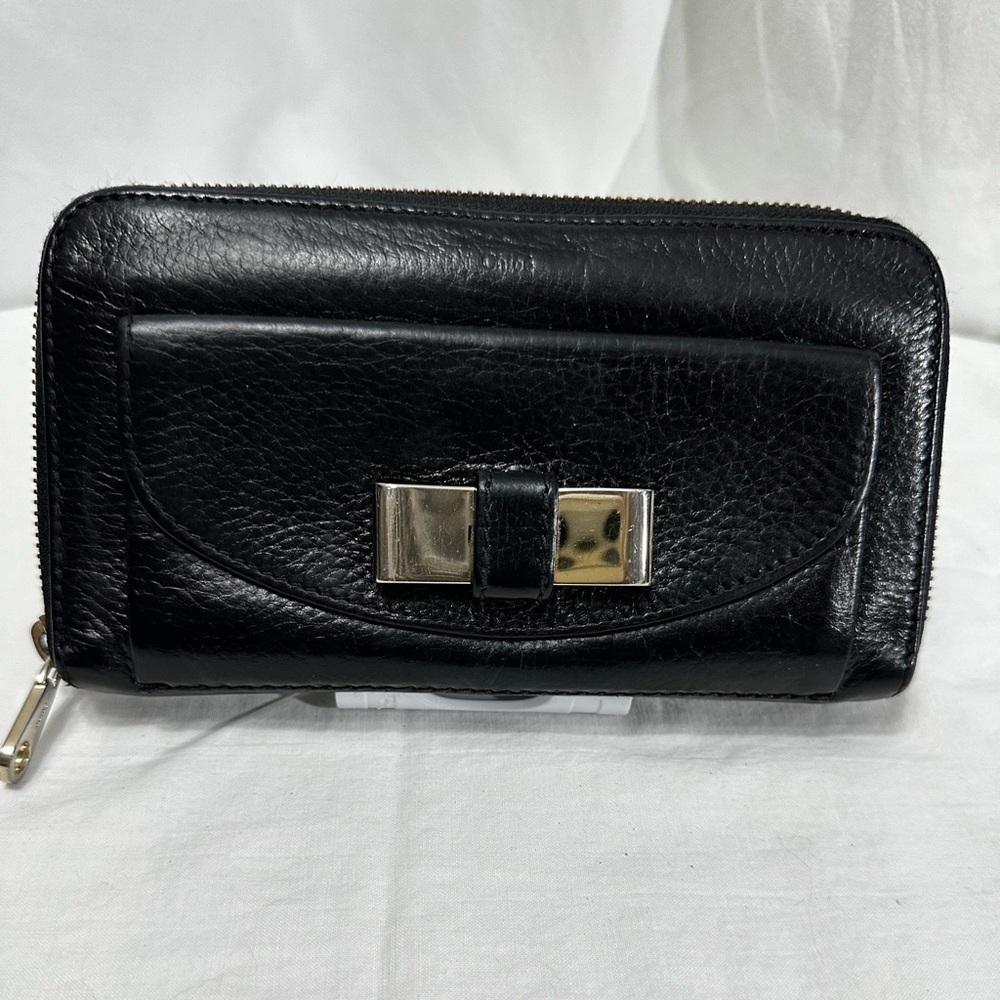 Chloe Leather Bow Black Leather Wallet Authentic 8” x 4”